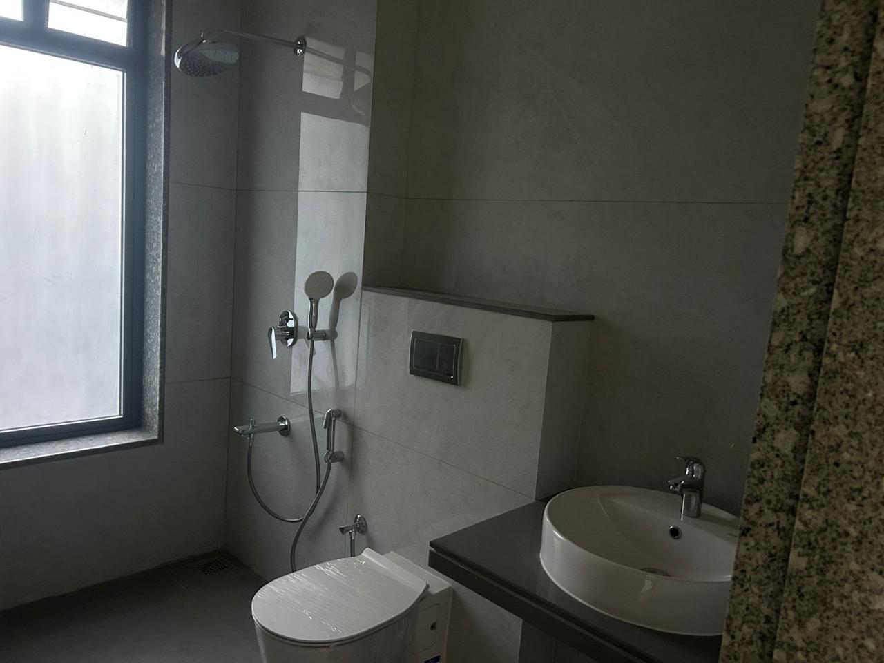Sanitary Fixtures Photo 9
